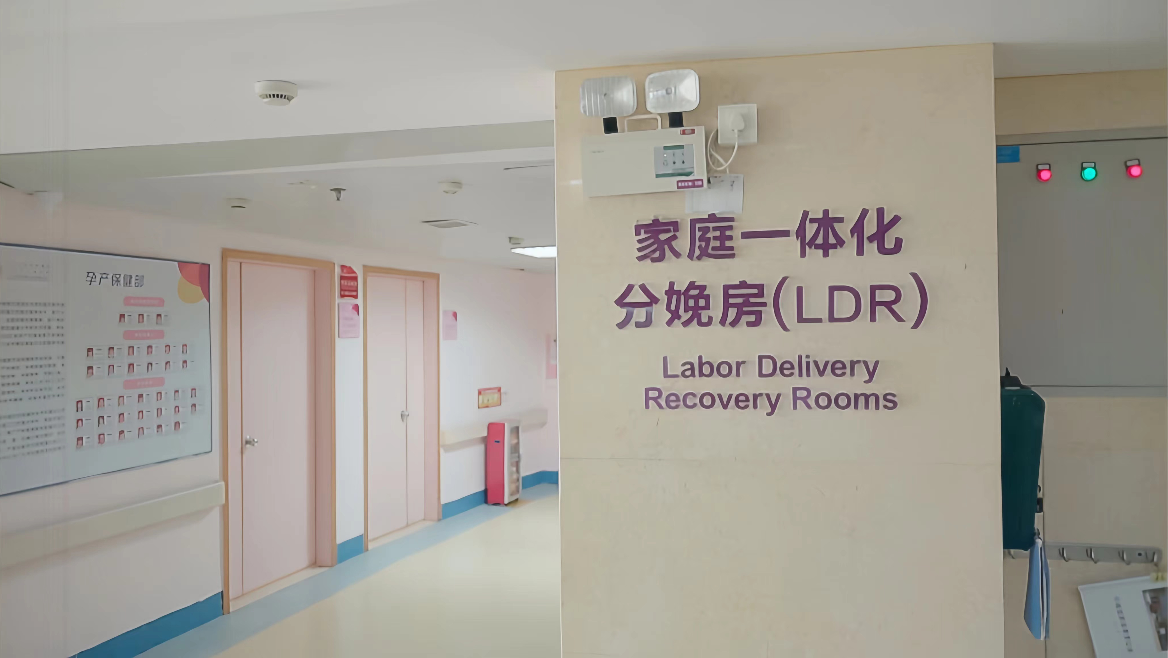 333體育同質(zhì)透心地板